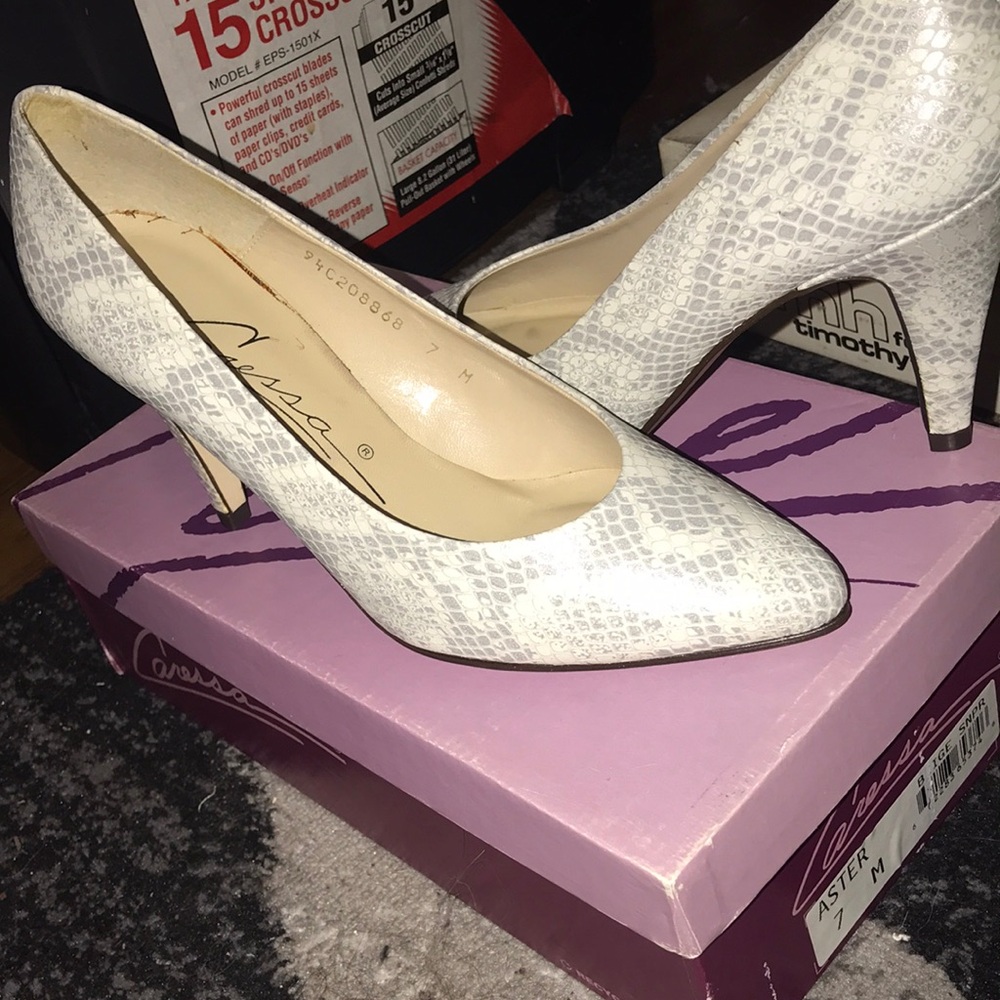 “CARESSA” WHITE HIGH” Heels (NEW)!